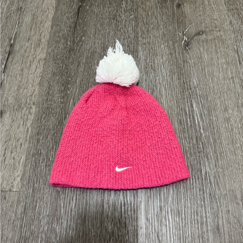 Nike girls' knit pom-pom beanie hat
